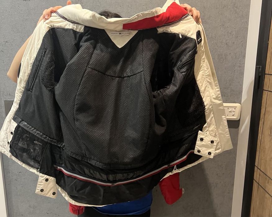 Яке Tommy Hilfiger