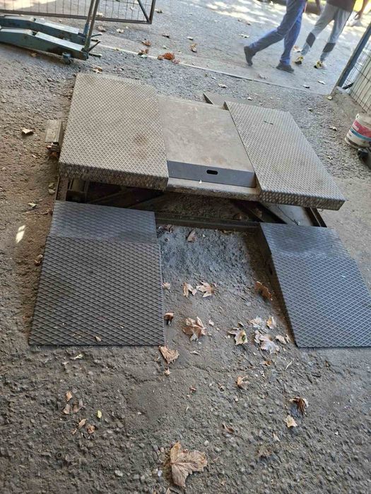 Подемник за коли