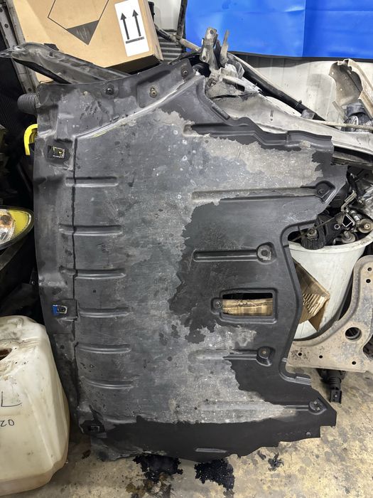 Кора под двигателя bmw x6