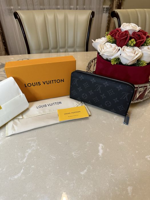 Portofel Louis Vuitton Black Flowers