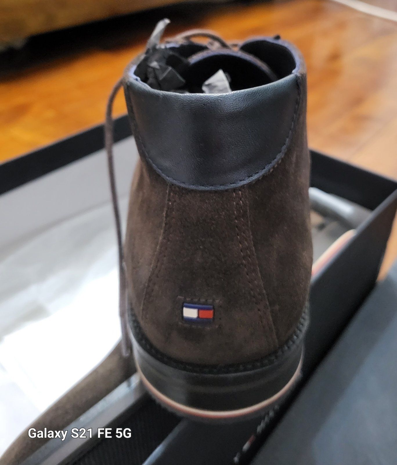 Vand pantofi Tommy Hilfiger nr.40