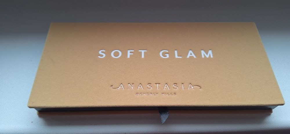 Anastacia Beverley Hills Soft Glam палитра сенки очи