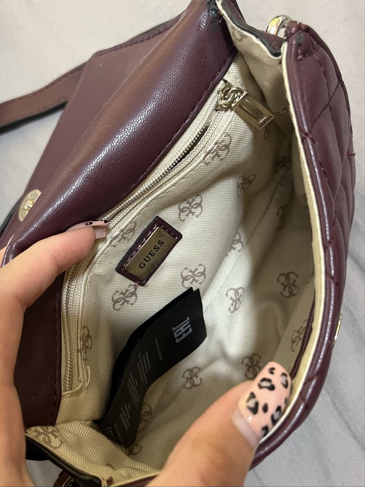 Оригинална чанта GUESS