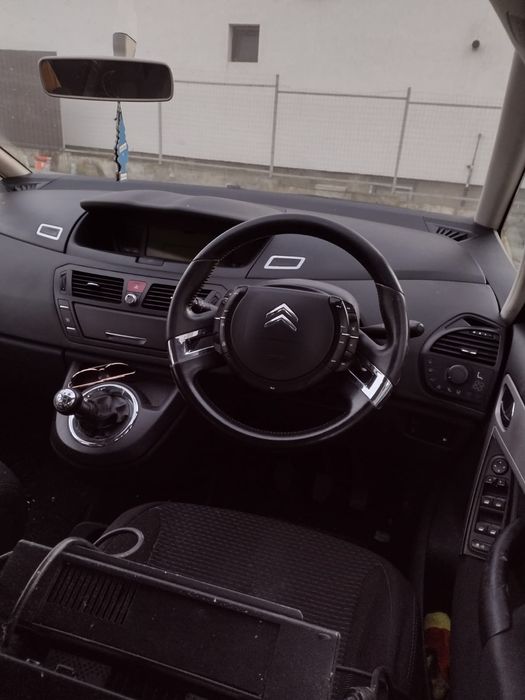 Vând Citroen C4 Picasso
