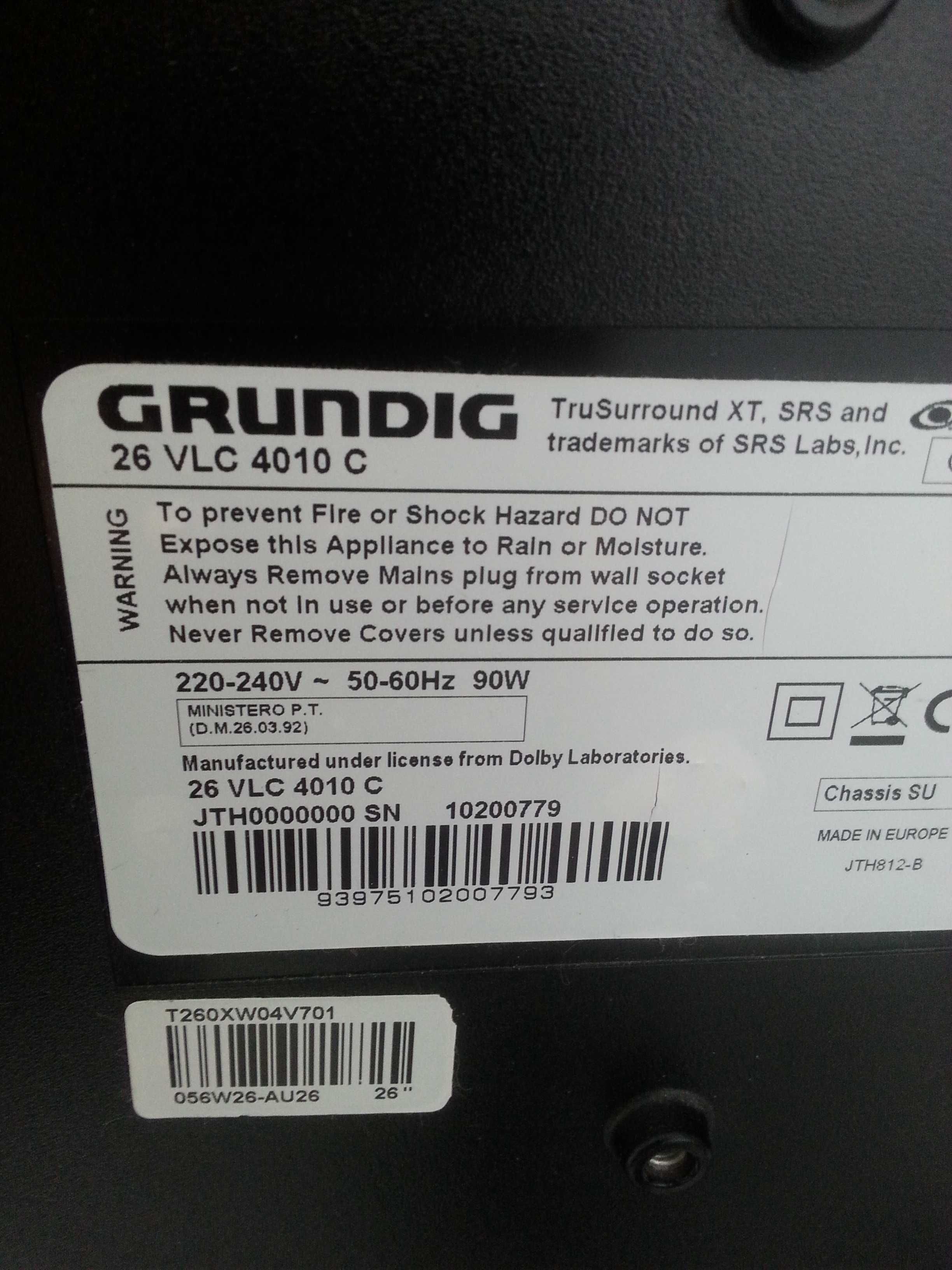Телевизор Grundig 26VLC4010C