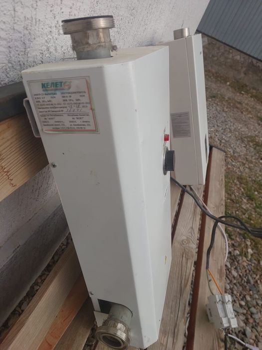 Продам электрическую напольную печь