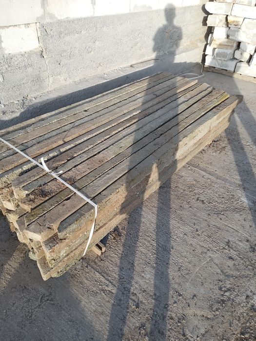 Vând spalieri 2.40 L