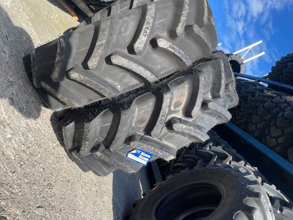 280/85 R20 Cauciucuri noi agricole Radiale Tubeless 11.2-20 CEAT