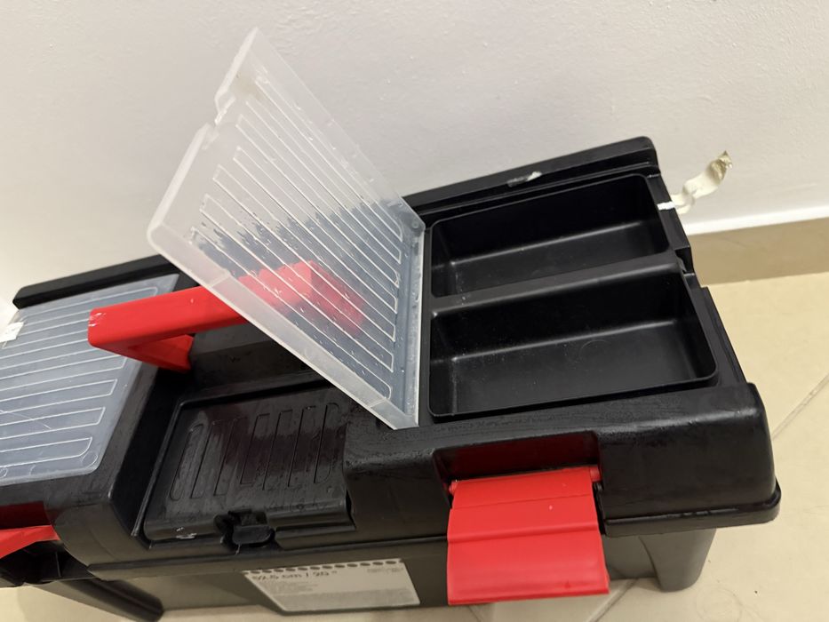 Cutie scule din plastic