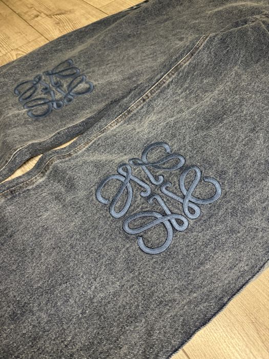 IN STOC | Blugi Loewe Premium