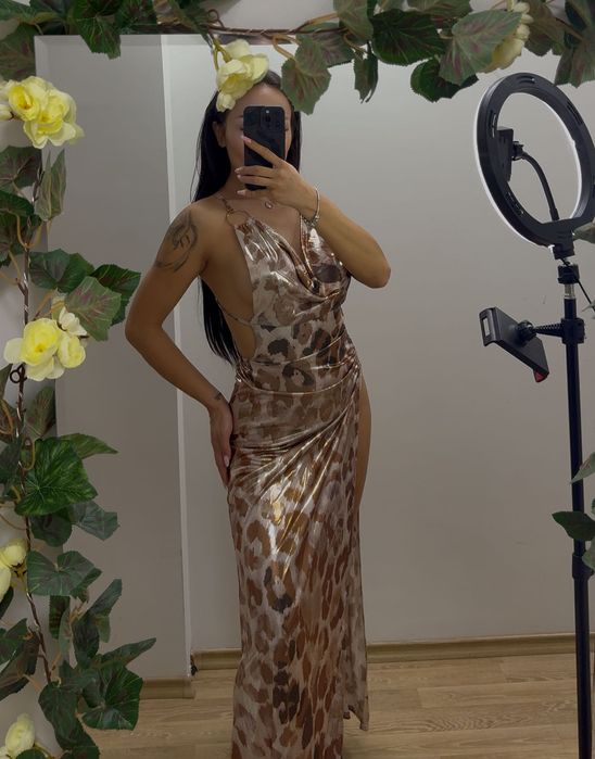 Дълга рокля с леопардов принт