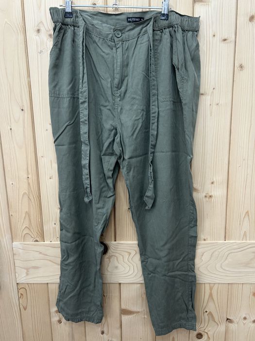 Pantaloni dama, marimea 44