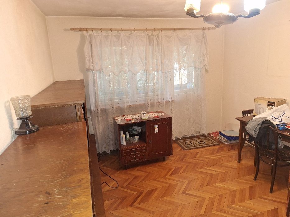 Apartament cu 4 camere