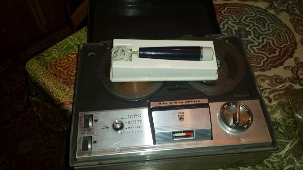 Magnetofon aproape nou folosit foarte putin grunding tk145 din 1967