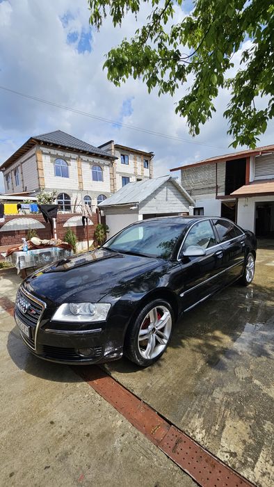 Vand audi a8 în stare foarte bună
