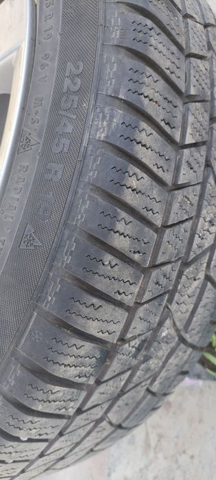 Vând set 4 jante Mercedes