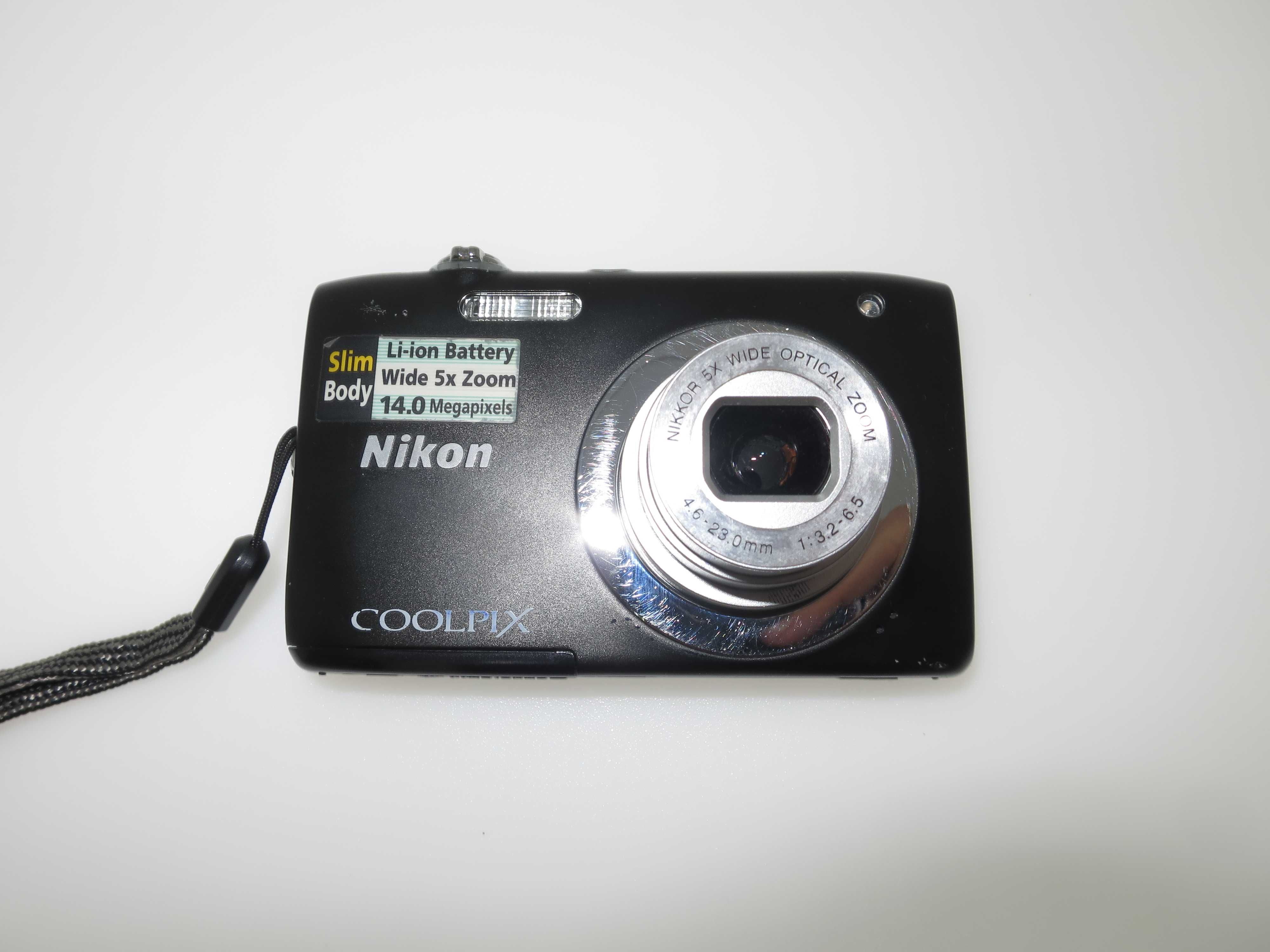 Nikon Coolpix S2600 стилен ултра компактен фотоапарат Работи Отлично