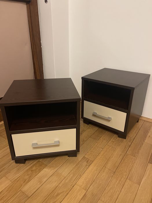 Set 2 noptiere cu sertar cu sina