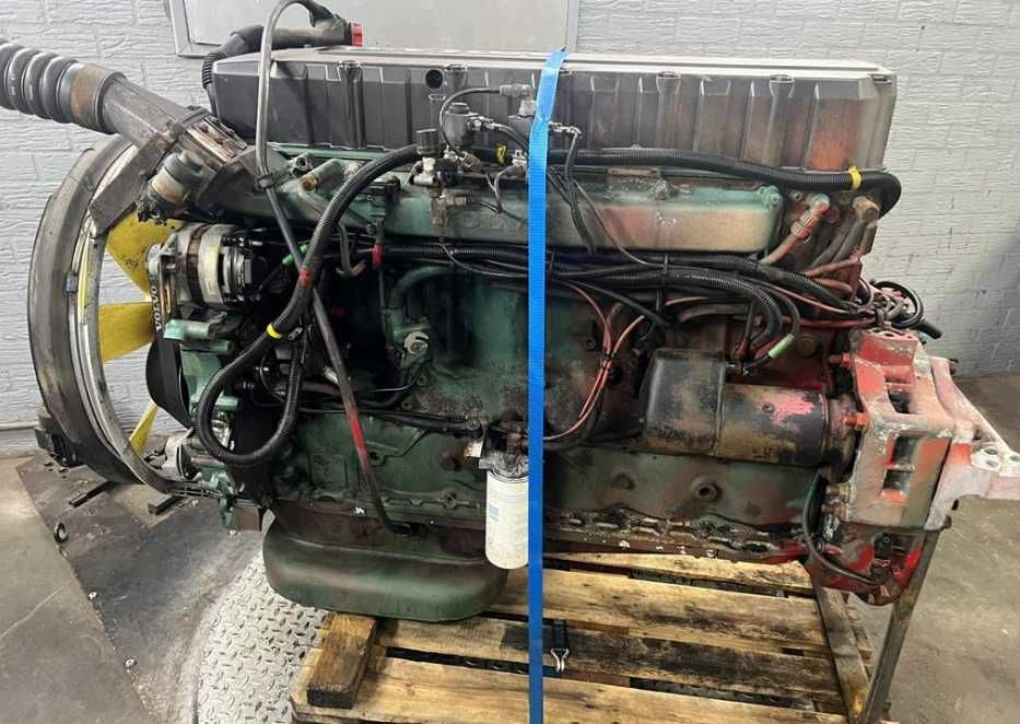 Motor complet D12A 340 EC pentru camioane Volvo - Piese de motor Volvo