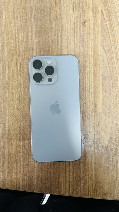Iphone 16 pro max Titan