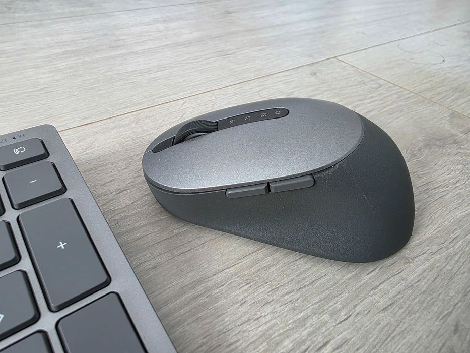 Kit Tastatura + Mouse Dell Multi-Device KM7120W
