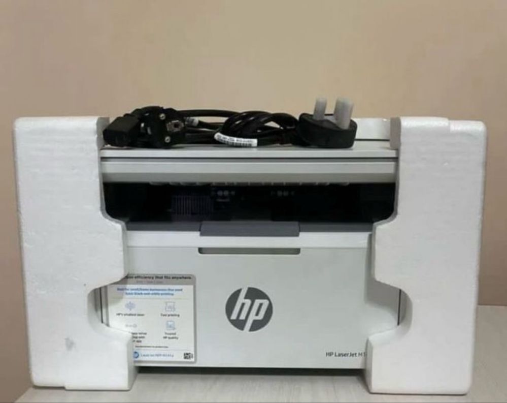Плинтер белый МФУ HP M141A 7MD73A