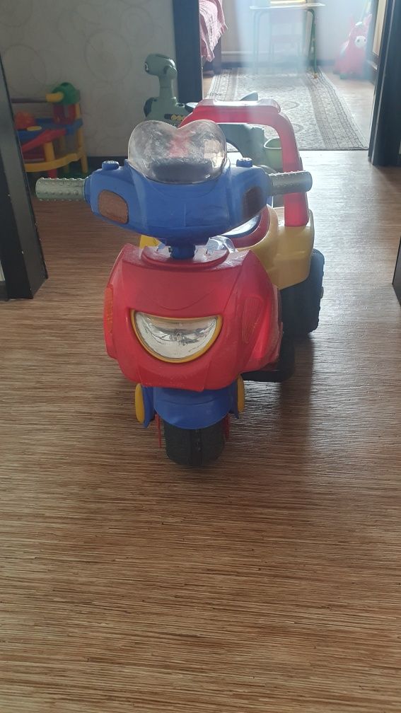 Мотоцикл игрушечный