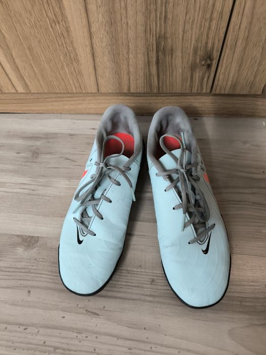 Футболни обувки стоножки Nike 40 номер