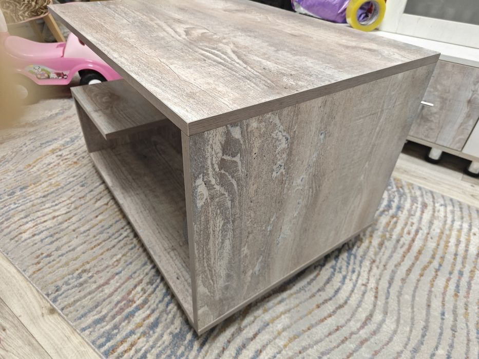 Продам журнальный столик