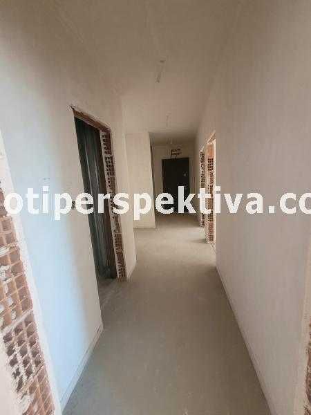 Продава се Тристаен апартамент в Пловдив, Кючук Париж - 125 кв.м за 1120 €/кв.м - Снимка #4