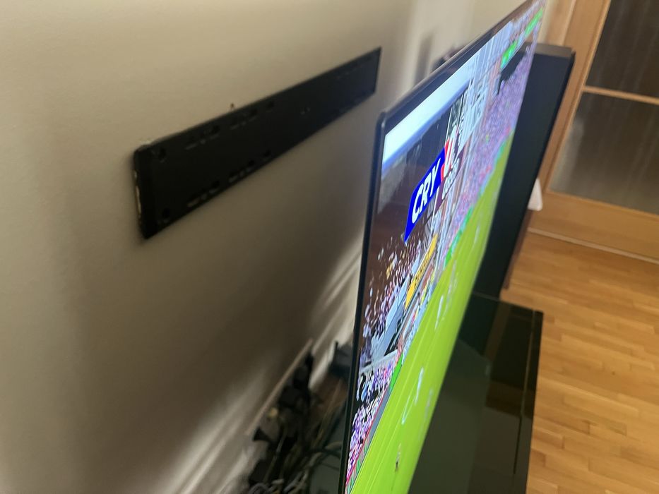 Продавам висок клас LG OLED TV 65 инча