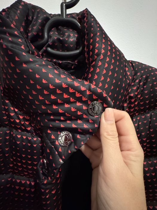 Vand geaca Armani femei 42 italy M originala