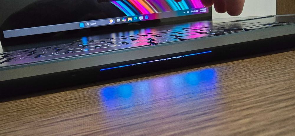 Asus ZenBook Pro Duo UX581G – i7 / 16GB / 1TB SSD / RTX 2060 – Ca nou