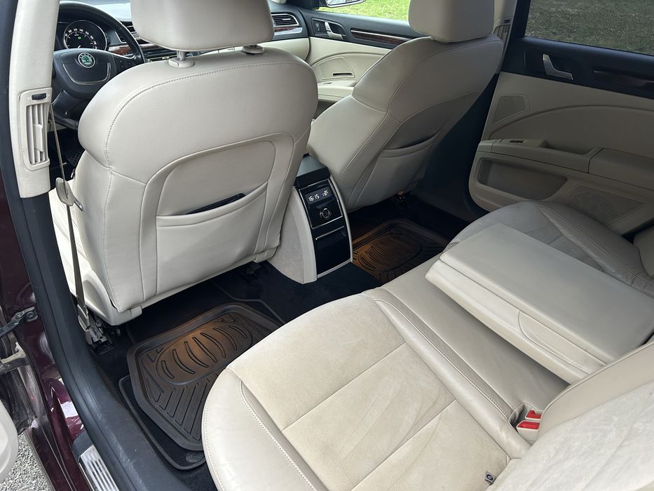 Skoda Superb 170 cp 4900 euro