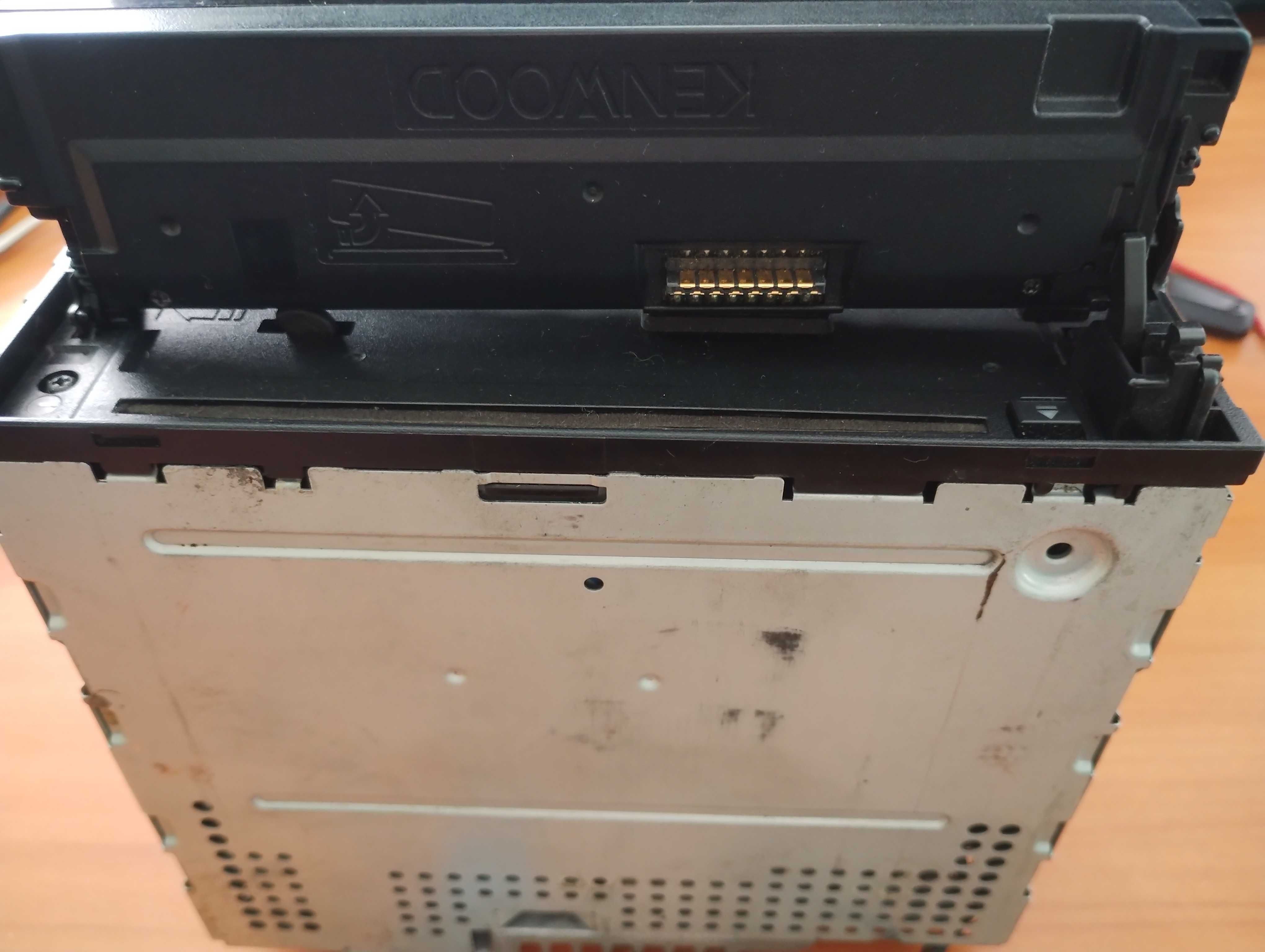 ,,Kenwood" KDC - W5137 ресивър
