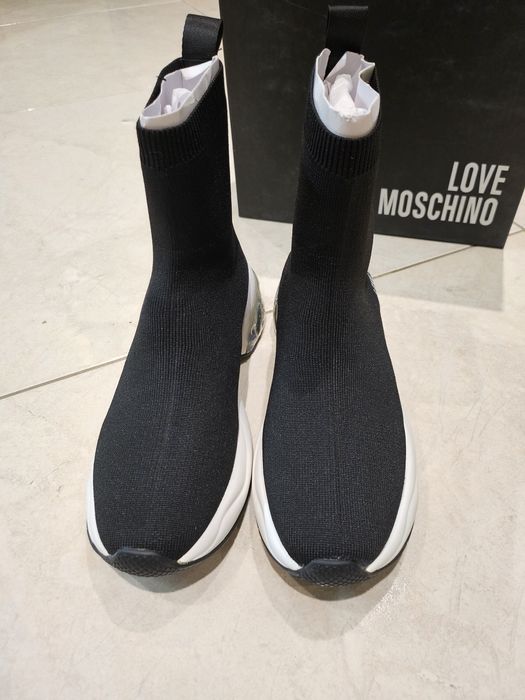 Обувки Love moschino