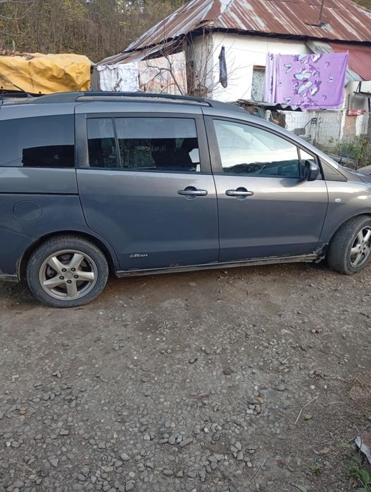 Vând Mazda 5 an 2010