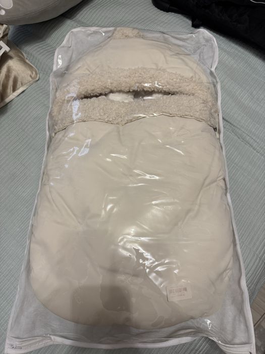 Продам кокон на выписку. В идеальном состоянии.