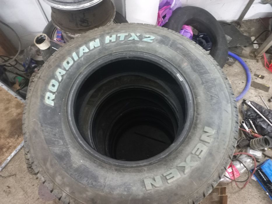 Продам летние колесы в идеальном состояние 235/70/r16