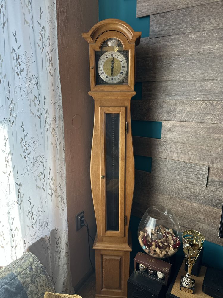 Паркетен часовник Tempus Fugit