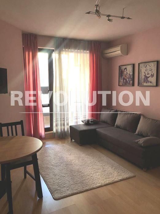 Двустаен апартамент в района на ХЕИ!