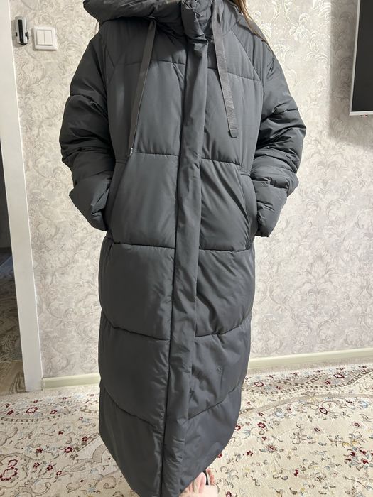 Продам 2 зимних пуховика по цене 1-го!