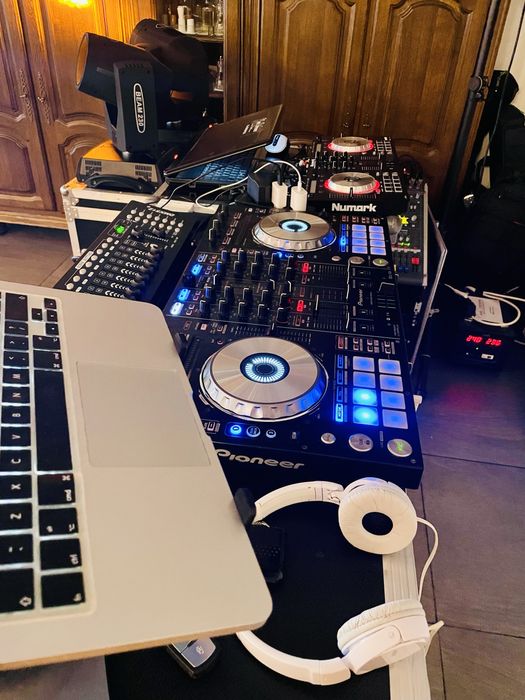 Dj CRINTEA -majorat, botez, nunta  / percutii/ ecran LED