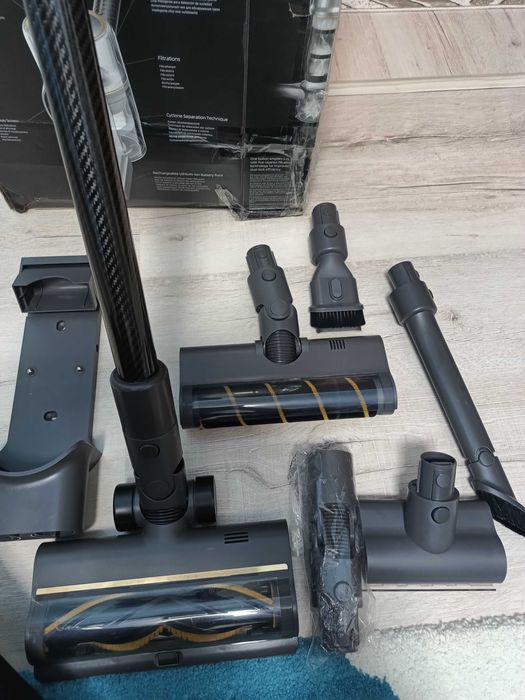 Вертикална прахосмукачка Dreame R20