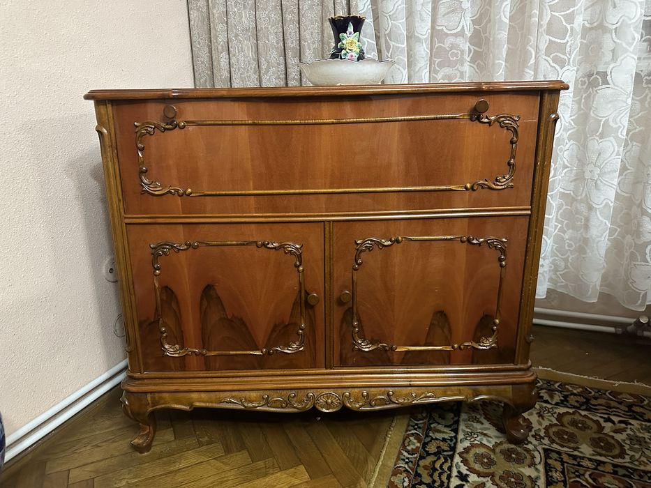 2 Seturi Mobilier Madrigal