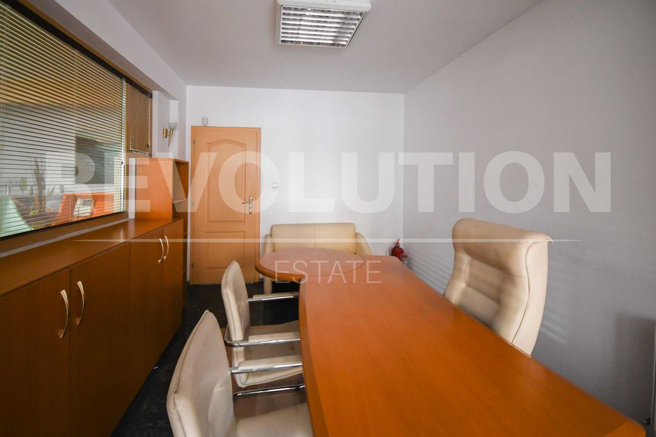 Дава се под наем Офис в София, Оборище - 180 кв.м за 1250 € - Снимка #7