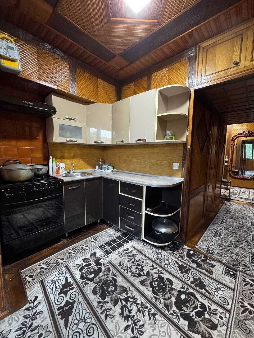 4-х комнатная квартира на Ц-5 (балкон 2х6м)  ID: 2541