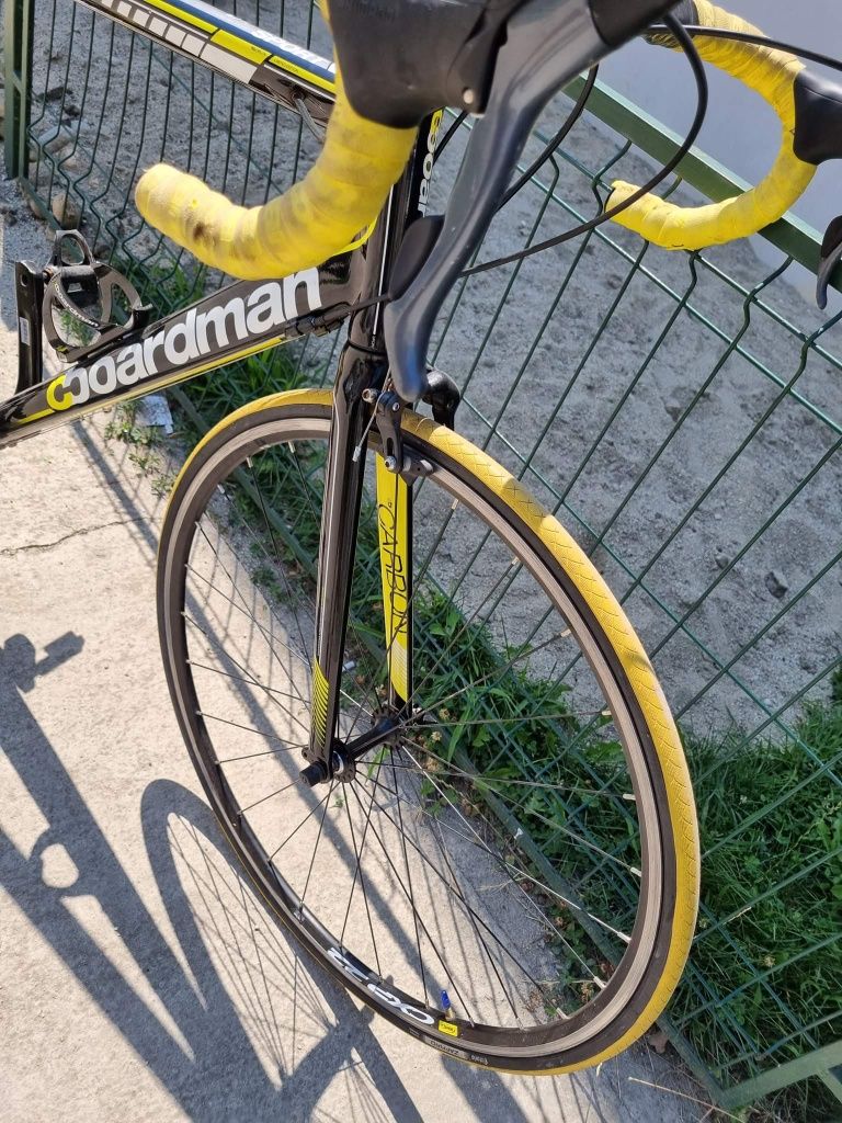 Bicicleta cursiera Boardman