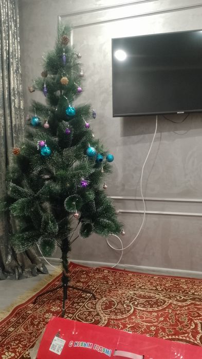 Продам новогоднюю ёлку
