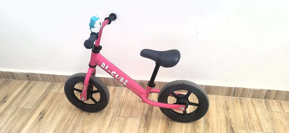 Bicicleta copii fara pedale - Bi-Cube